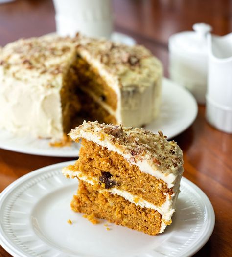 This was great! I was out of cinnamon but I had about a 1/4 c sugar cinnamon mixture and threw it in. Also added a hand full of coconut. Cooking Desserts, Easy Carrot Cake, Sugar Free Cake, White Cake Recipe, Savory Cakes, Vegetarian Cake, Carrot Cake Recipe, White Cake Mixes, Yellow Cake