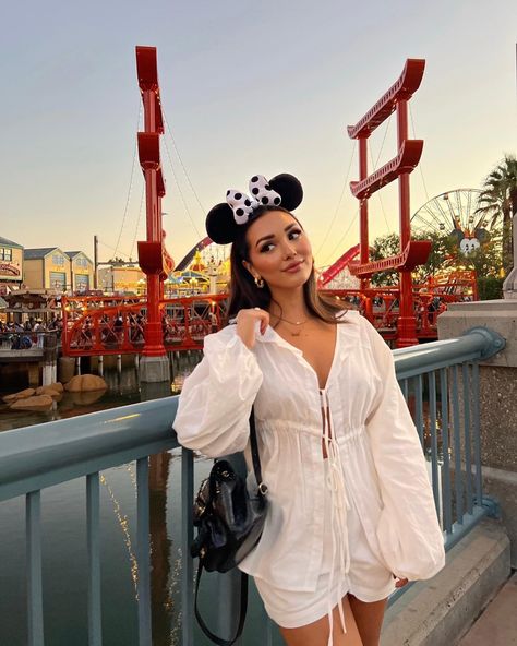 Halloween time at Disney is my favorite 🥹🧡👻🎃 | Instagram Disney Outfits Halloween, Halloween Disney Outfits, Disney Halloween Outfits, 2023 Halloween, Halloween Time, Disney Halloween, Disney Outfits, Halloween Outfits, Passion For Fashion