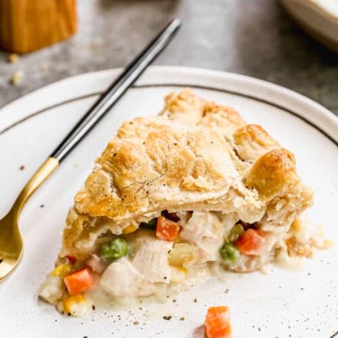 Chicken Pot Pie - Tastes Better From Scratch Poulet Tikka Masala, Panini Recipes Chicken, Easy Chicken Pot Pie Recipe, Best Chicken Pot Pie, Homemade Chicken Pot Pie, Buffalo Chicken Wraps, Chicken Pot Pie Recipe, Tastes Better From Scratch, Pan Chicken Fajitas