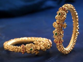 Kadas For Women Gold, Kankanaalu Designs, Kadiyam Bangles For Women, Bangles Jewelry Designs Gold Antique, Kankanam Bangles Gold, Temple Bangles Gold Jewellery, Kankanalu Designs, Kankanalu Gold Designs, Gold Bangles Design Modern