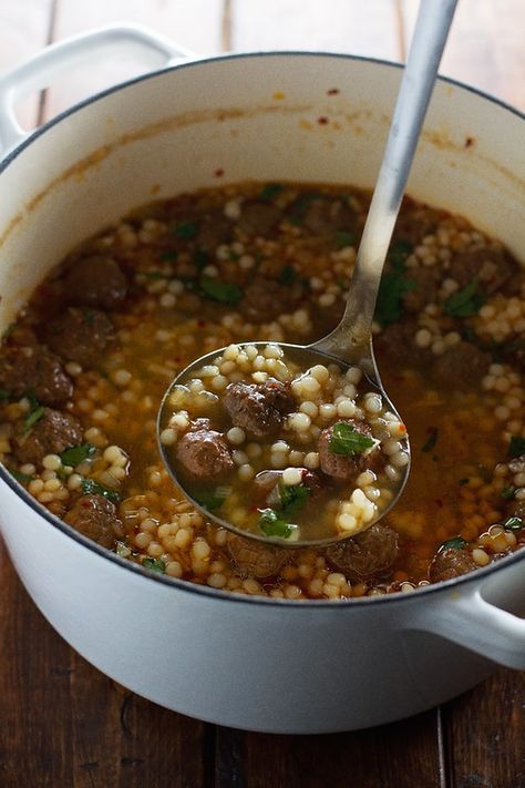 Meatball Couscous, Tiny Meatballs, Couscous Soup, Moroccan Meatballs, Couscous Recipes, Moroccan Food, Spice Jar, Couscous, Soup Recipe