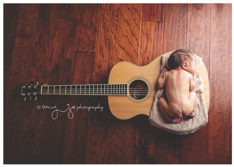 Newborn Session { Guitar }   © Amy Jo Photography 2016 www.AmyJoPhotography.com www.Facebook.com/AmyJoPhotography  #Music #Guitar #NewbornSession Newborn With Guitar, Newborn Guitar Pictures, Guitar Gender Reveal Ideas, Newborn Twin Photos, Monthly Photoshoot, Newborn Photo Pose, Musician Photography, Foto Newborn, Newborn Photography Boy