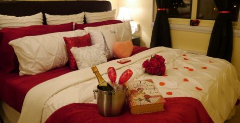 Luxury hotels for Valentine’s Day Boyfriend Room, Romantic Room Ideas, Valentine Bedroom Decor, Hotel Room Decoration, Romantic Hotel Rooms, Valentines Bedroom, Romantic Bedroom Design, Decorate Room, Romantic Room Decoration