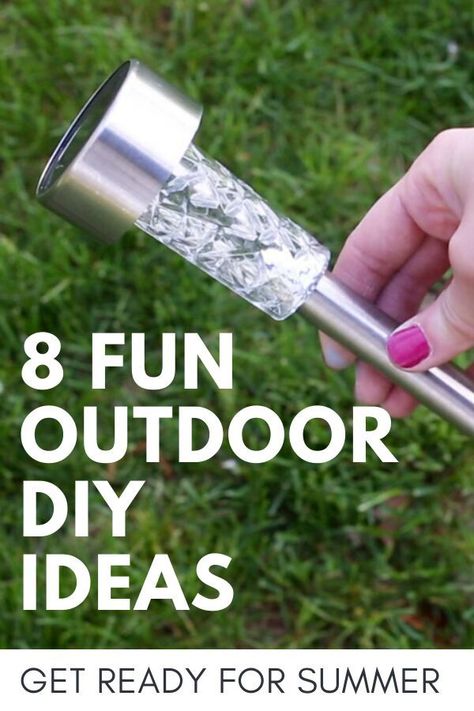 Easy Outdoor Diy, Hanging Patio Lights, Concrete Patio Makeover, Solar Lights Diy, Solar Light Crafts, Hanging Solar Lights, Diy Outdoor Lighting, Patio Projects, Backyard Lighting