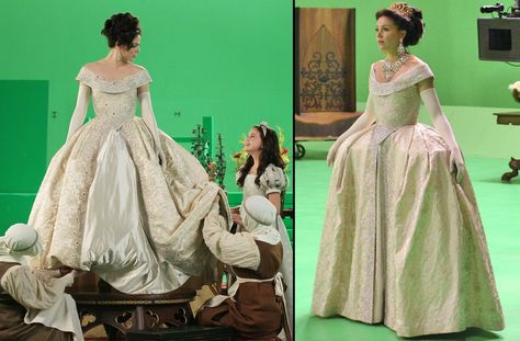 Queen Wedding Dress, Ouat Cast, Bailee Madison, Snow Dress, Boy Images, Lost Girl, Captain Swan, Time Photo, Hunger Games