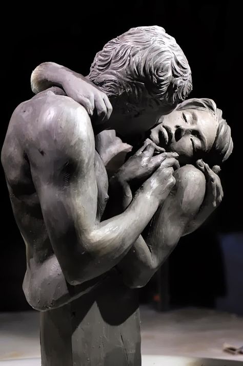 Yves Pires (1958) French artist, Cromofora La Paloma Contemporary Art GalleryMagazine Classic Sculpture, Rennaissance Art, Art Of Love, Romantic Art, Ethereal Art, Sculptures & Statues, Art Sculpture, Art Reference Poses, Art And Architecture