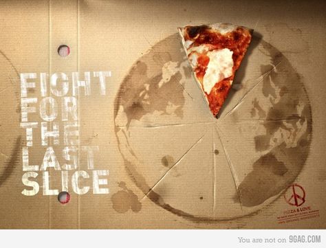 Fight for the last slice: Arctic Creative Pizza, Pizza Poster, Restaurant Advertising, Pizza Branding, Pizza Art, Pizza Design, Dominos Pizza, 광고 디자인, Food Branding