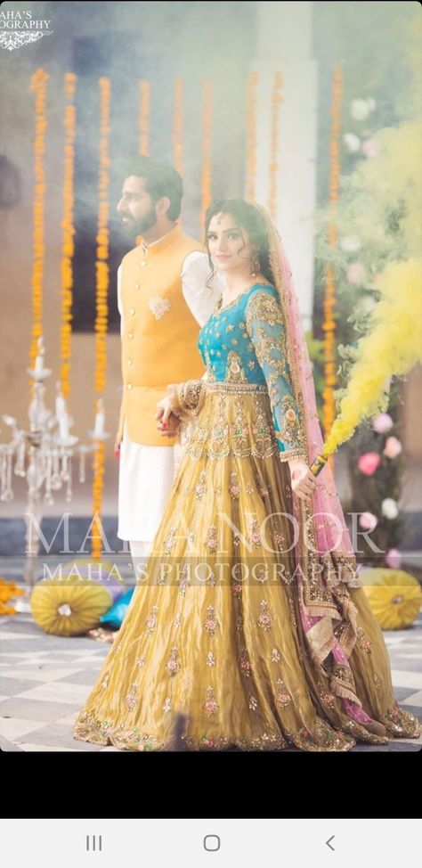 Pakistani Mehndi Dress, Pakistani Bridal Lehenga, Bridal Mehndi Dresses, Mehndi Dresses, Mehndi Dress, Mehendi Outfits, Desi Wedding Dresses, Asian Bridal Dresses, Bridal Dresses Pakistan