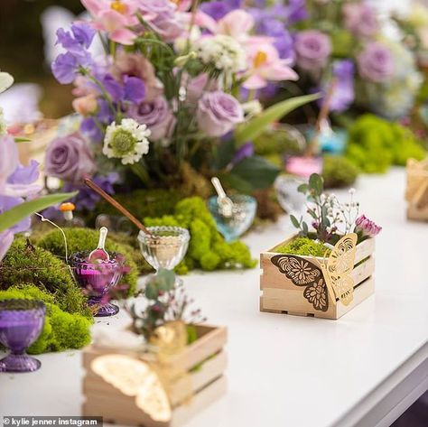 Kylie Jenner's daughter Stormi and Khloe Kardashian's little one True Thompsonplay | Daily Mail Online Enchanted Forest Baby Shower, Enchanted Forest Birthday, Butterfly Theme Party, Butterfly Garden Party, Butterfly Party Decorations, Fairy Baby Showers, Fairy Garden Birthday Party, Forest Birthday, Forest Party