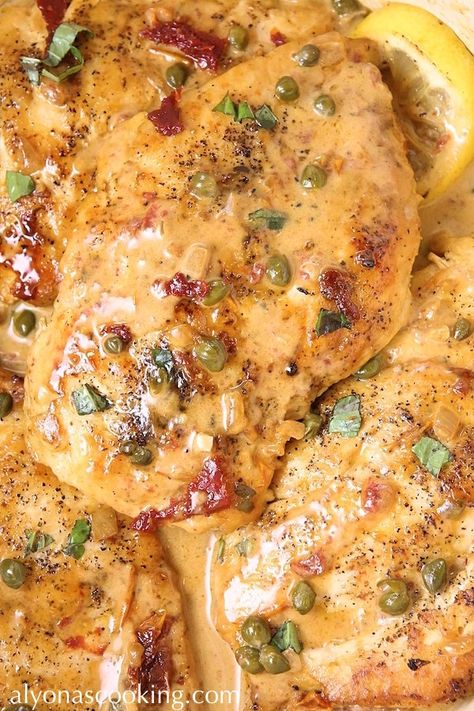 Chicken Lombardy Recipes, Olive Garden Chicken, Copycat Recipes Olive Garden, Seared Salmon Recipes, Capers Chicken, Olive Garden Copycat, Chimichurri Recipe, Seared Chicken Breast, Fantastic Recipes