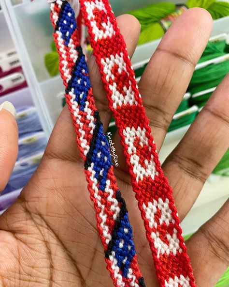 String Bracelet Patterns, Handmade Friendship Bracelets, Flag Pattern, Woven Bracelet, Canada Day, Dmc Thread, Macrame Art, Wish Bracelets, Maple Leaves