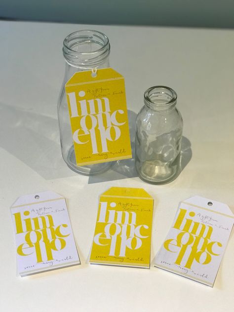 Limoncello Wedding, Limoncello Labels, Breakfast Gift, Lemon Syrup, Gin Lemon, Syrup Bottle, Soda Brands, Bottle Design Packaging, Candied Lemons