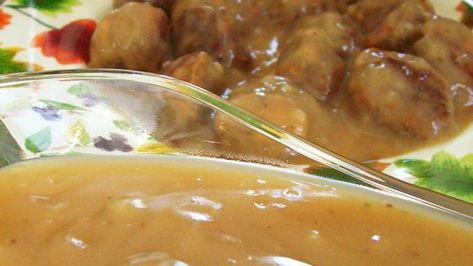 Lipton Onion Soup Gravy Recipe, Onion Soup Mix Gravy, Onion Gravy Recipe, Cooking Website, Frugal Cooking, Lipton Onion Soup Mix, Onion Soup Recipes, Onion Gravy, Gravy Recipe