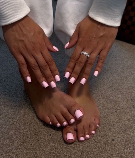 Classy Toenails Pedicures, Pink Toe Nails, Manikur Kuku, Gel Toe Nails, Milky Nails, Acrylic Toe Nails, Nagel Tips, Smink Inspiration, Work Nails