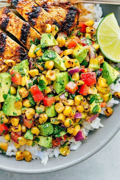 Grilled Chicken Taco Bowls with an Avocado Corn Salsa | Chelsea's Messy Apron Chicken Burgers With Avocado Corn Salsa, Pasta Grilled Chicken, Meditteranean Meals, Avocado Corn Salsa, Grilled Corn Salsa, Chicken Taco Bowls, Taco Chicken, Avocado Salsa Recipe, Grilled Chicken Tacos