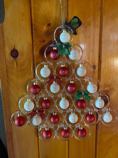 Curtain Rings Crafts, Christmas Angel Crafts, Diy Shower Curtain, Shower Curtain Art, Curtain Ring, Christmas Crafty, Christmas Shower, Glam Christmas, How To Make Christmas Tree