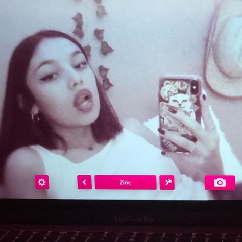 Pink Aesthetic Laptop, Soft Pink Aesthetic, Y2k Soft, Aesthetic Laptop, Photobooth Pictures, Selfie Inspo, 8bit Art, Unicorn Art, Picture Captions