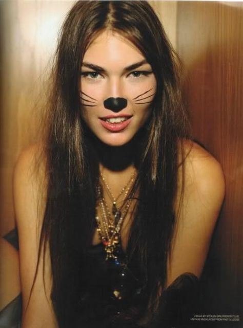 Tallulah Morton Whiskers Makeup, Cat Halloween Makeup, Rocker Girl, Cat Whiskers, Female Style, Cat Halloween, Halloween Make Up, Girls Rules, Cat Costumes