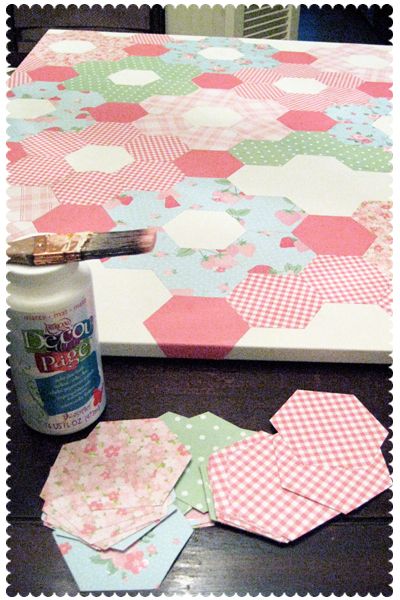 DIY paper quilt on canvas...this idea is so versatile and would make such a fun dessert table backdrop Quilt On Canvas, Paper Quilt, Hexagon Quilt, Crafty Craft, Craft Time, Diy Projects To Try, Cute Crafts, Diy Wall Art, Crafts To Do