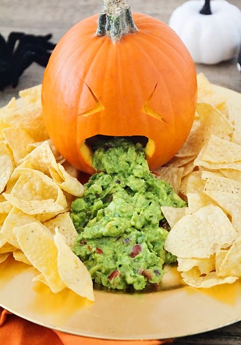 Throwing Up Pumpkin, Barfing Pumpkin, Pepperoni Dip, Plat Halloween, Läskig Halloween, Bolo Halloween, Dekorasi Halloween, Up Pumpkin, Halloween Food Appetizers