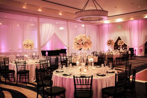 Pink And Black Quinceanera Decorations, Rose Gold And Black Quinceanera, Pink And Black Centerpieces, Pink And Black Quinceanera, Simple Debut Ideas, 18th Debut Ideas, Blush Pink And Black Wedding, Black Quinceanera, Rose Gold Quinceanera