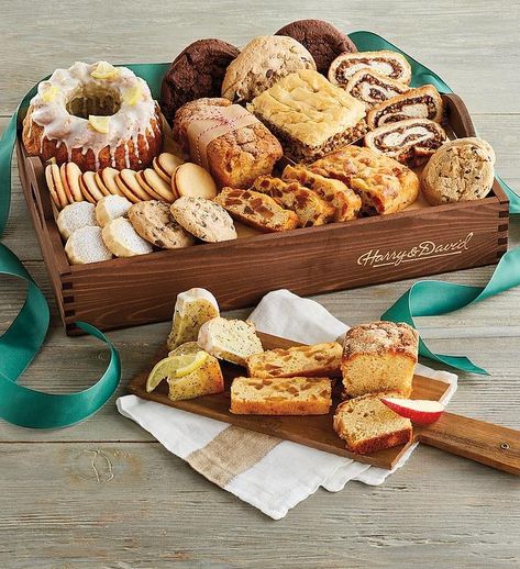 Your Friends and Family Will Thank You Endlessly For These 7 Gorgeous Gift Baskets Bakery Gift Basket, Apple Loaf Cake, Apple Loaf, Cookie Baskets, Harry And David, Lemon Shortbread Cookies, Apple Streusel, Online Bakery, Harry & David