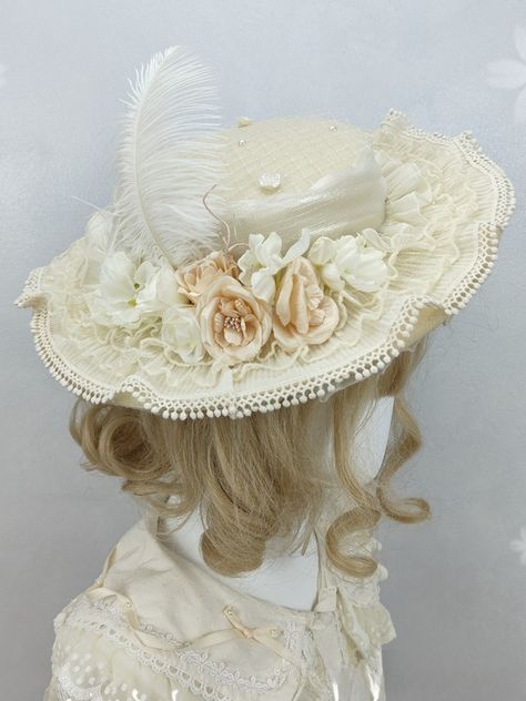 Beige Elegant Flat Hat with Flowers - Complete Your Look with Charm and Grace!  This stunning hat features delicate flower and lace details, adding a touch of elegance to any outfit. Perfect for adding a sophisticated flair to your ensemble, this hat is a must-have accessory.   Please note that this product includes only the hat. Item Reference, Edwardian Hat, Hat With Flowers, Elegant Hat, Lace Hat, Headwear Fashion, Headpiece Accessories, Flat Hat, Steampunk Fashion Male