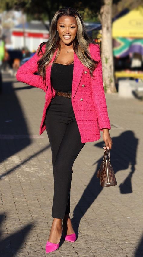 Hot Pink Tweed Blazer Outfit, Blazer Rose Outfit, Pink Blazer Dress Outfit, Pink Tweed Blazer Outfit, Hot Pink Blazer Outfit, Pink Blazers, Tweed Blazer Outfit, Pink Blazer Outfit, Blazer With Shorts