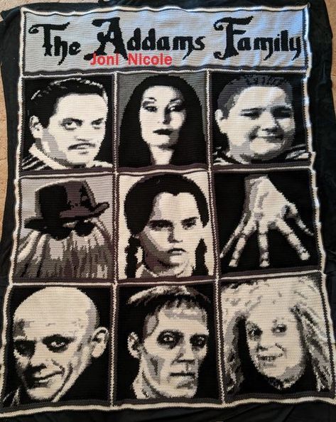 Addams Family Crochet, Crochet Arm Warmers, Addams Family Movie, Christmas Hand Painted, Crochet Afghan Patterns Free, Pixel Crochet, Tapestry Crochet Patterns, Family Movie, Wreaths And Garlands