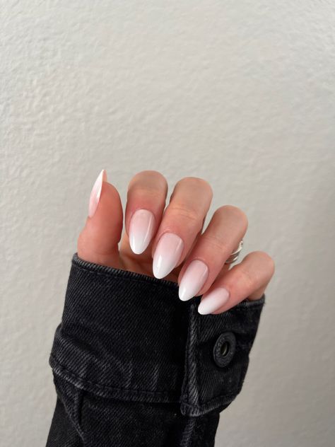 Summer Nails Trendy White, Short Almond Nail Designs, French Ombre Nails, Shower Nails, Acrylic Ombre, Almond Nail Designs, Nailart Ideas, Summer Nails Almond, Faded Nails