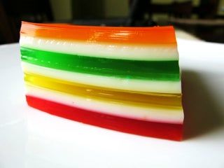 7 Layer Jello With Sour Cream, 7 Layer Jello, Layer Jello, Jello Cake Recipe, Layered Jello Recipe, Homemade Christmas Desserts, Jello Cake Recipes, 7 Layer Dip Recipe, Jello Mold Recipes