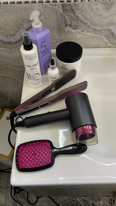 Hair Tools Aesthetic, Tools Aesthetic, Shower Skin Care, Girly Room, Body Skin Care Routine, Just Girly Things, Body Skin, Makeup Collection, Hair Products