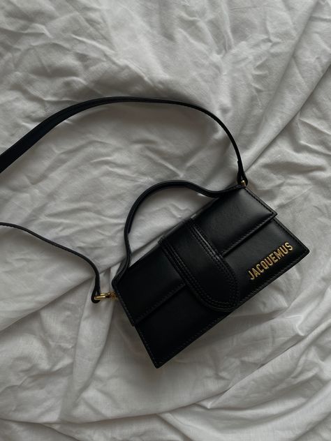 acquemus, jacquemus bambino, le bambino bag, bag, designer bag, aesthetic, beauty, jacquemus bag, fashion, fashion inpo Designer Bag Aesthetic, Jacquemus Bambino, Jacquemus Aesthetic, Bag Jacquemus, Jacquemus Bag, Bag Inspiration, Luxury Bags Collection, Buy Bags, Bag Aesthetic