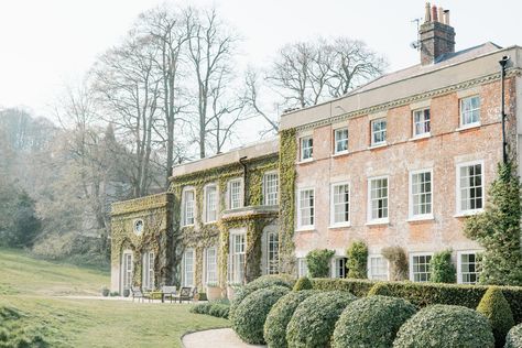 Georgian Mansion, Country House Wedding Venues, Country House Wedding, Place Wedding, Georgian House, Old Manor, Country Retreat, Countryside Wedding, Georgian Homes