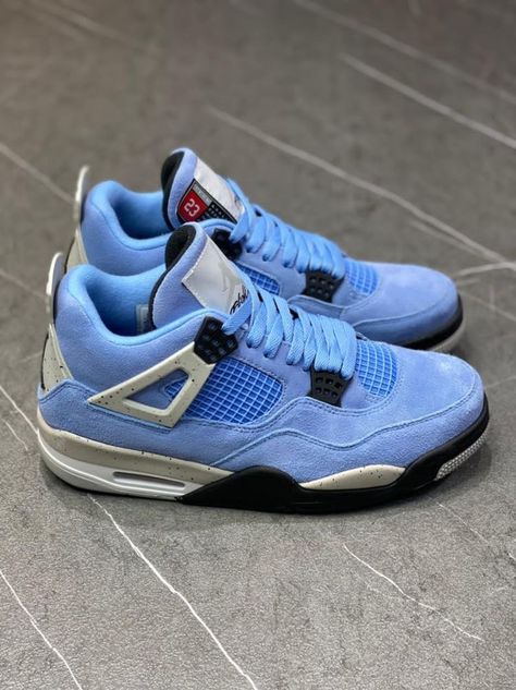 Air Jordan 4 University Blue, Jordan 4 Unc, Jordan 4 University Blue, Air Dior, Cute Jordans, Pretty Sneakers, Blue Jordans, Jordan Shoes Girls, Jordan Shoes Retro