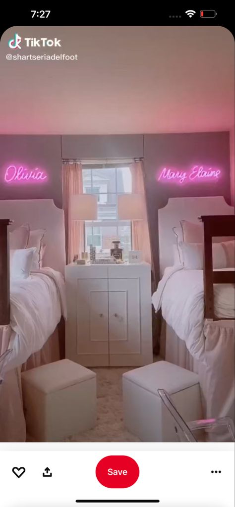 Sister Bedroom Ideas Shared Rooms Aesthetic, Room Ideas For 2 Sisters Teenagers, Sisters Room Ideas Shared Bedrooms, Shared Dorm Room Ideas, Smu Dorm, Tcu Dorm, Lsu Dorm, Dorm Room Crafts, Pink Dorm Rooms