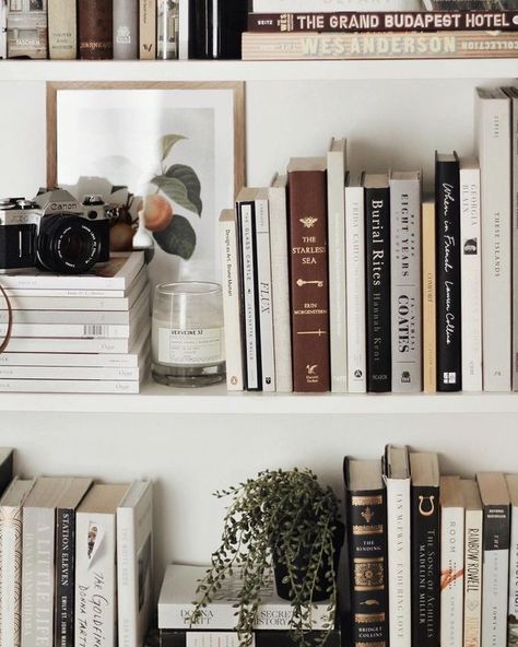 A Lot Of Books Bookshelves, Bookshelf Inspiration, Decor Ikea, Cheap Decor, Home Library, Interior Inspo, Cheap Home Decor, New Room, Scandinavian Style