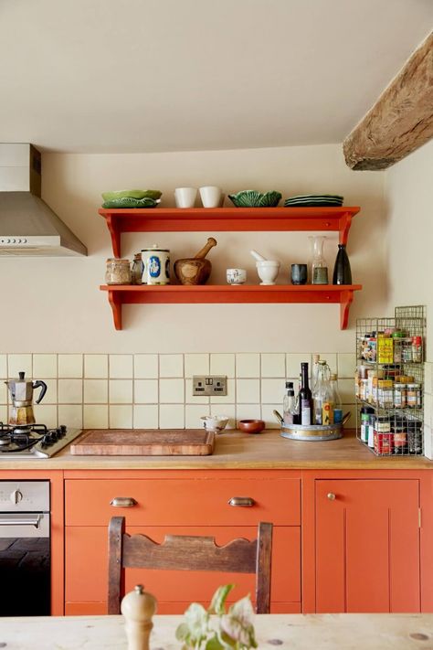 Beach Cottage Kitchen, Coral Kitchen, Colourful Kitchen, Rental Kitchen, Colorful Apartment, Kitchen Design Color, Colorful Kitchen, Dream Apartment Decor, Orange Kitchen