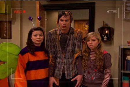 Icarly Halloween, Halloween Episodes, Halloween Web, Icarly, Like And Subscribe, Movie Clip, Subscribe For More, Full Episodes, The Borrowers