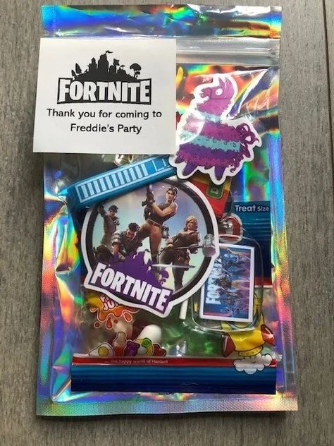 Fortnite Gamers Inspired Filled Party Bags,Gift Packs , keyring, sweets ,Vinyl | eBay Fortnite Goody Bag Ideas, Fortnite Gift Ideas, Fortnite Favors, Fortnite Party Favors, Survivor Kit, Minecraft Gifts, Fortnite Party, Fortnite Birthday, Birthday Giveaways