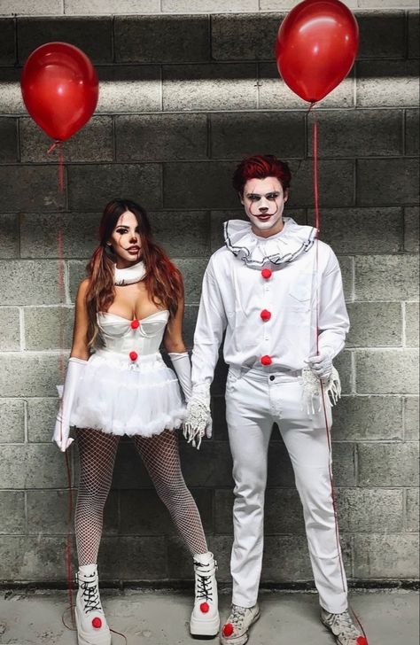 Hot couple couples halloween costume inspo penny wise clown costume. it movie balloon clowns couples Halloween make up All Black Halloween Costume, Black Dress Halloween Costume, Scary Couples Halloween Costumes, Clown Halloween Costumes, Black Halloween Costumes, Unique Couple Halloween Costumes, Kostuum Halloween, Horror Halloween Costumes, Pretty Halloween Costumes