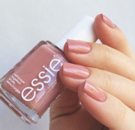 Essie's Eternal Optimist // The perfect neutral pink! Eternal Optimist, Pretty Nail Colors, Essie Nail Polish, Essie Nail, I Love Nails, Summer Color, Chic Nails, Makati, Nail Polish Colors