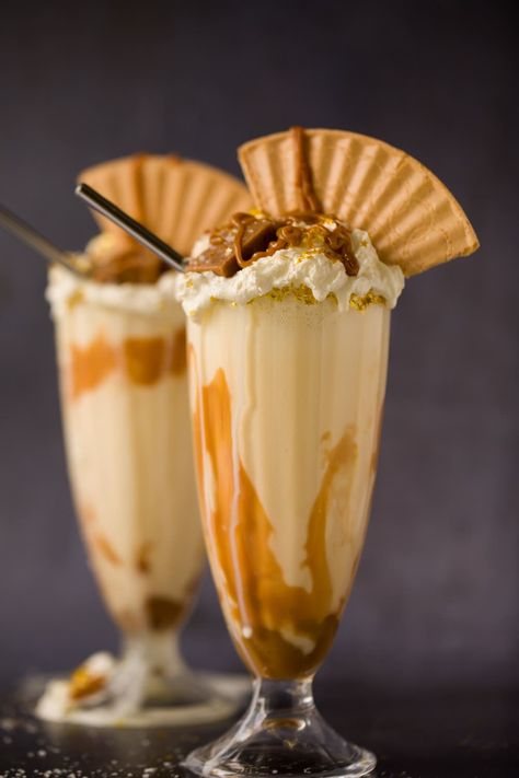 Salted Caramel Milkshake Salted Caramel Milkshake Recipe, Caramel Milkshake Recipe, Poppy Core, Salted Caramel Shake, Salted Caramel Milkshake, Caramel Shake, Chocolate Frappe, Caramel Milkshake, Ice Cream Caramel