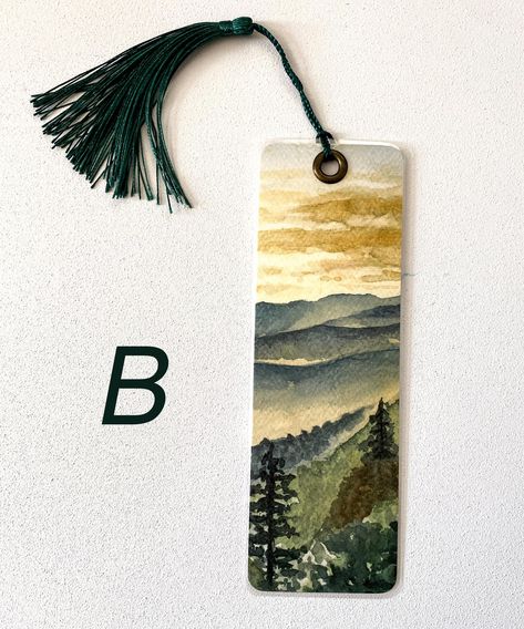 Watercolor Bookmarks Ideas, Bookmarks Ideas, Handmade Bookmarks Diy, Watercolor Bookmarks, Bookmarks Handmade, Bookish Gifts, Craft Inspiration, Artsy Fartsy, Book Lovers Gifts