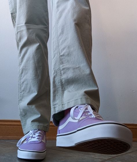 Purple Vans Outfit, Vans Aesthetic, Purple Vans, Vans Outfit, Lilac Purple, Spoons, Sneakers Fashion, What To Wear, Classic Style