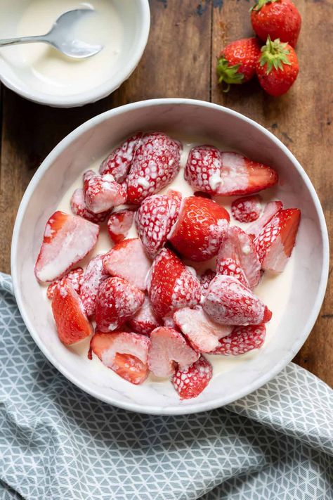 Berries With Cream, Strawberry Flavor Aesthetic, Berries And Cream Aesthetic, Strawberry’s And Cream, Strawberries And Cream Aesthetic, Strawberry Meals, Berries And Cream Dessert, Baking Aesthetic Recipes, Berries And Cream Recipe