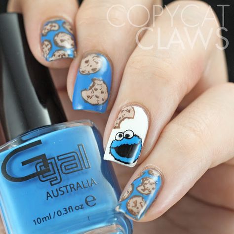 The Digit-al Dozen does Food - Day 3 Cookies (and Cookie Monster) Cookie Monster Nails, Starbucks Nails, Superhero Nails, Minion Nails, Monster Nails, Disney Acrylic Nails, Xmas Nail Art, Funky Nail Art, Square Nail Designs