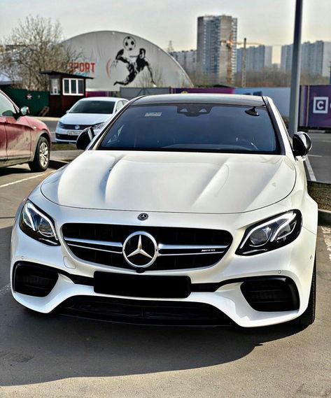 Sporty Outfits Men, Mercedes S63, Cars Honda, Amg Car, Honda Pioneer 1000, Dream Cars Mercedes, Lux Cars, Toyota 4, 4 By 4