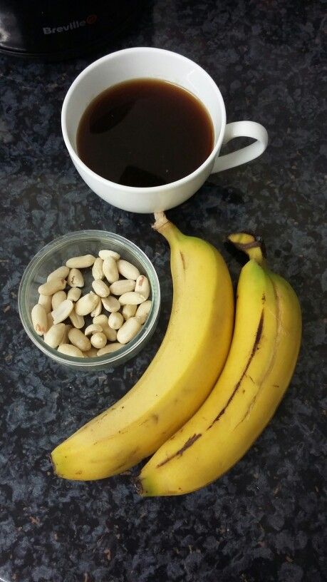 Pre-workout fuel (bananas, peanuts, black coffee). Banana Coffee, Pre Workout, Weight Training, Black Coffee, Chocolate Fondue, Bananas, Food Ideas, Cardio, Medium Size