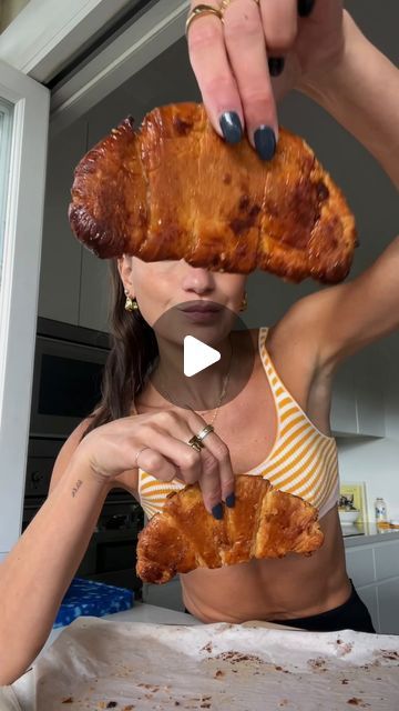 Sophie Fisher on Instagram: "the viral croissant hack 🥐🍯 (I finally understand the hype)  roll out a few baked croissants until super flat. In a bowl, mix some softened butter, a lil bit of brown sugar and honey. Spread some on both sides of each croissant, place on a tray lined with baking paper and bake for 20 mins until crispy (turning half way).   #croissant #dessert #croissanthack #honeybutter #recipe #snack #breakfast" Store Bought Croissant Ideas, Viral Croissant, Flat Croissant, Croissant Dessert, Stuffed Croissants, Honey Butter, Baking Paper, The Hype, A Bowl